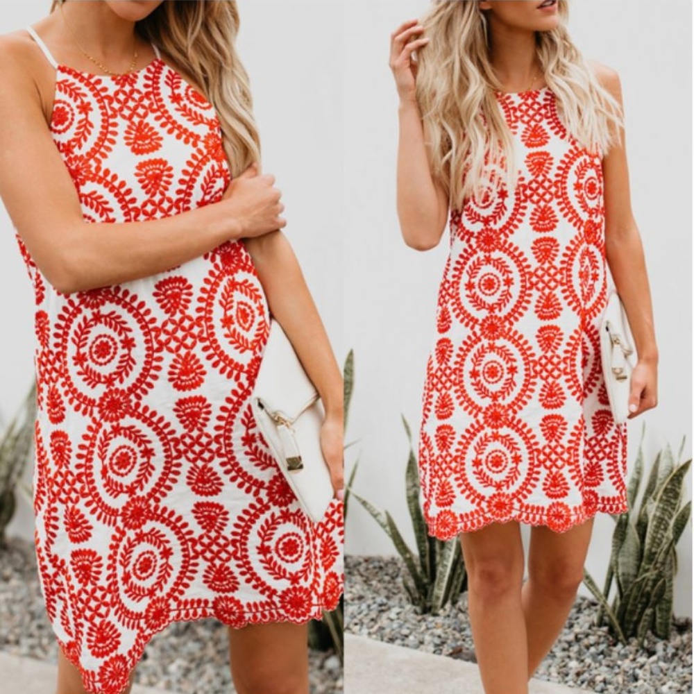 NWT PREMIUM EMBROIDERY! Gorgeous Dress - Picture 3 of 8